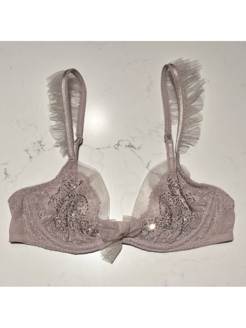 Victoria’s Secret • 32B • Dream Angels Unlined Plunge Delicate Lace & Tulle Bra